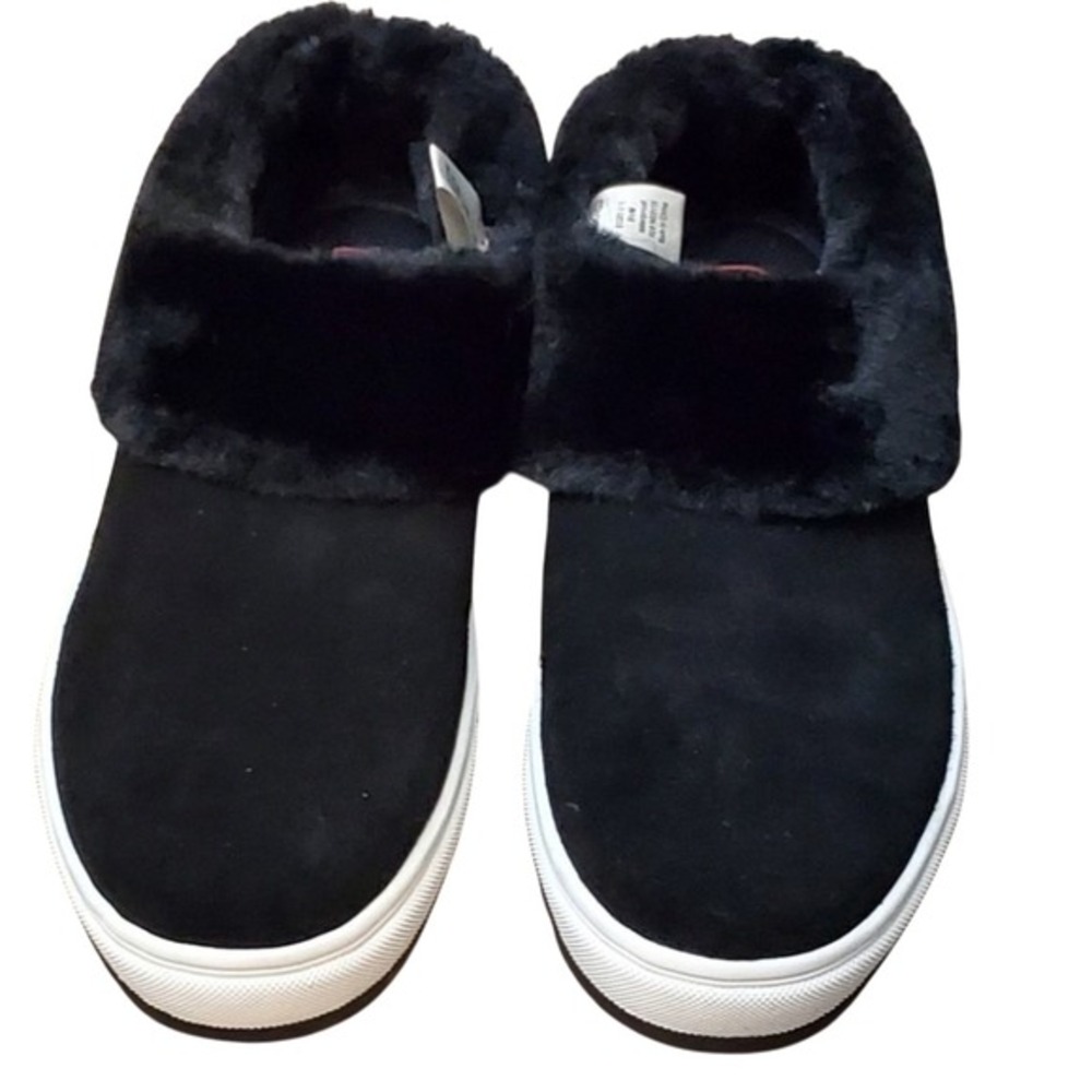 Blondo Waterproof faux fur trimmed suede leather loafers sneakers size 9.5 new!!